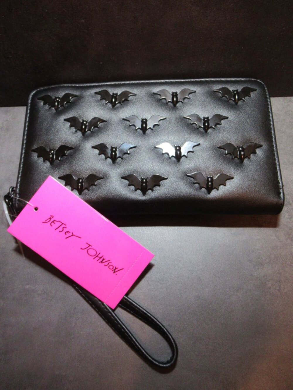Betsey Johnson Bat Studded Zipper Wristlet Black Wallet Organizer Embossed New